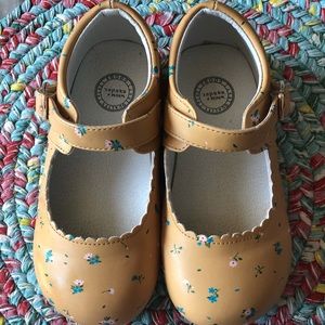 Whim + Wander shoes.